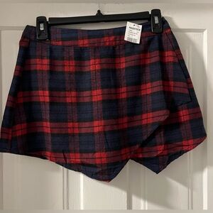 E & M flannel skort
